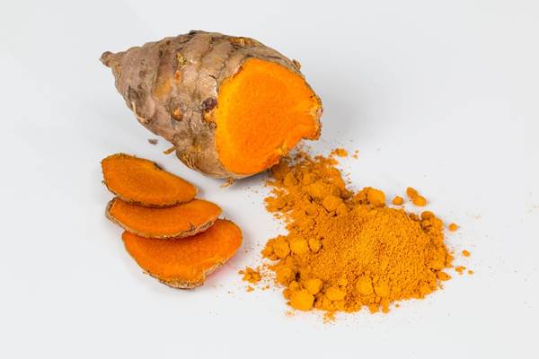 yogurt and turmeric powder face mask