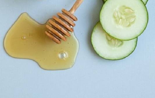 Cucumber and Honey lip mask healthy lips