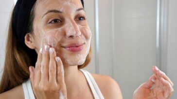 Combining Baking Soda and Hydrogen Peroxide for Skin Whitening