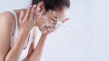 When to Use Micellar Water Before of After Washing Face